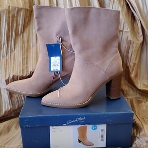 🥾 Universal Thread Boots 7.5